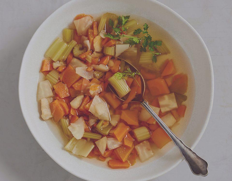 Mothers Finest: Essenslieferdienst für frisch gekochtes gesundes Bio-Wochenbettessen und Bio-Fertiggerichte für die Schwangere & frischgebackene Mamas für ein sorgenfreies Wochenbett