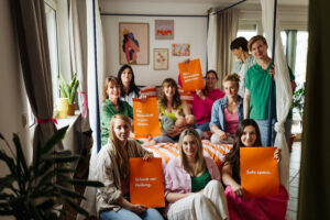 Wochenbett 24. Fotografin: Angelina Mathae Fotographie