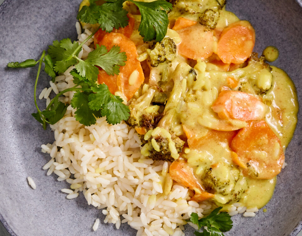 Veganes frisch gekochtes Wochenbettessen für frischgebackene Mamas von Mothers Finest