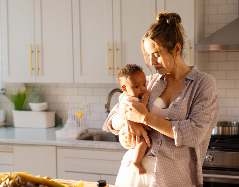 Mütter im Wochenbett essen Bio-Wochenbettnahrung von Mothers Finest